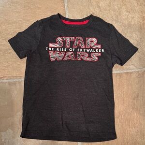 Star Wars 'The Rise of Skywalker' Kids Black Graphic Tee - size S kids
